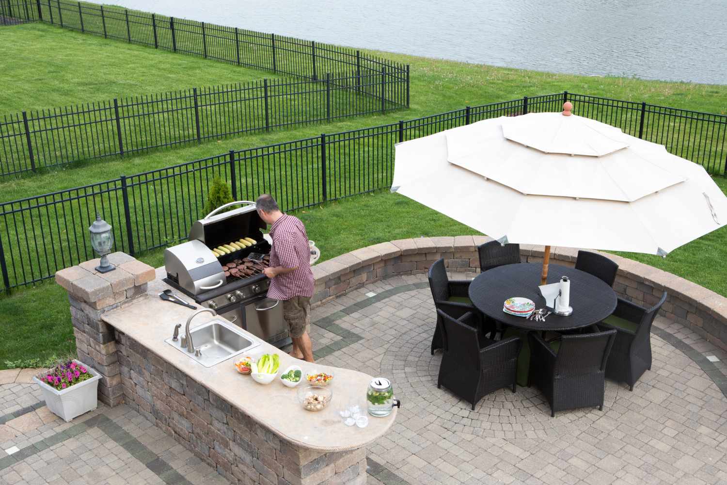 Outdoor Gas BBQ Grill Installation